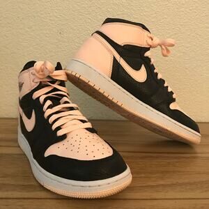 Nike Air Jordan 1 Retro High 'Crimson Tint' 575441-081 Youth Size 7Y Worn Once